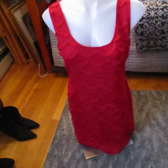 new withoutt ags guess red dress sz 10 gold zipper - Picture 1 of 3